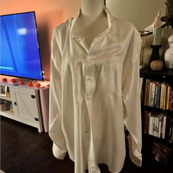 Classic White Button-Up Shirt - Picture 1 of 7
